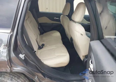 2015 Jeep Cherokee Latitude z USA, uszkodzony, nr VIN 1C4PJLCB7FW620909